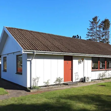 Nyaraló 5 Person Holiday Home In Hals *