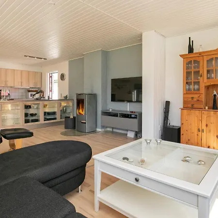 Casa vacanze 5 Person Holiday Home In Hals *