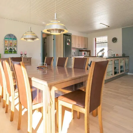 5 Person Holiday Home In Hals Nyaraló
