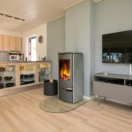 Nyaraló 5 Person Holiday Home In Hals Hals
