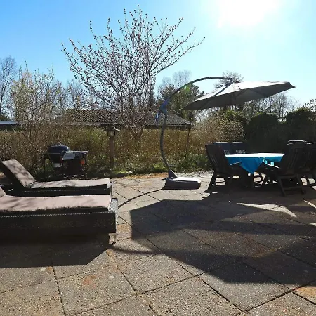 5 Person Holiday Home In Hals Nyaraló