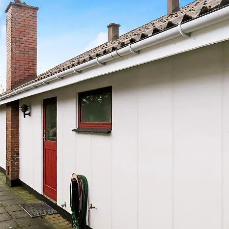 5 Person Holiday Home In Hals * Hals