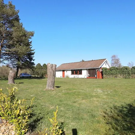 5 Person Holiday Home In Hals Nyaraló