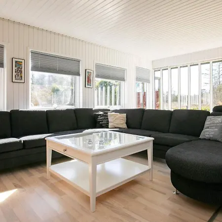 5 Person Holiday Home In Hals * Hals