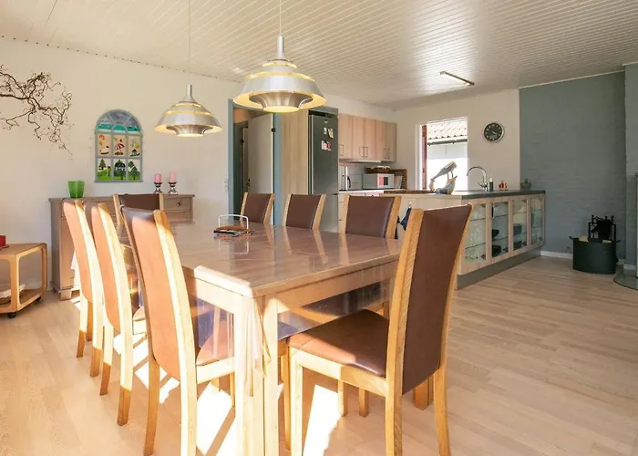 5 Person Holiday Home In Hals Nyaraló