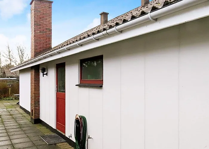 5 Person Holiday Home In Hals * Hals