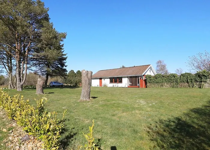 5 Person Holiday Home In Hals Nyaraló